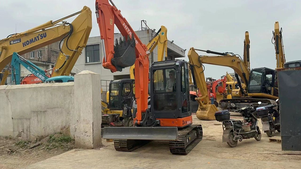 2016 Hitachi ZX50U-2 mini excavator, front three-quarter view