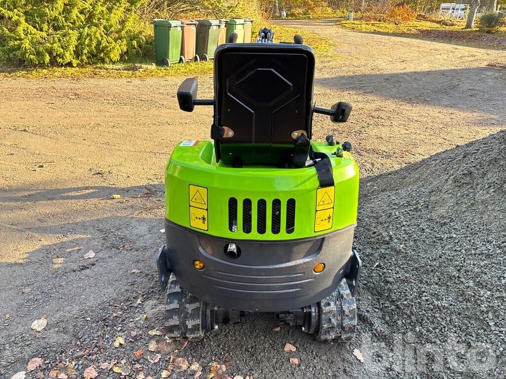 2025 Shanding SD12E mini excavator, rear view 2025 Shanding SD12E mini excavator, rear view