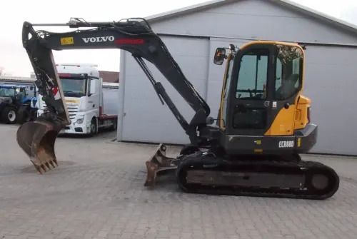 2015 Volvo ECR88D crawler excavator, side view