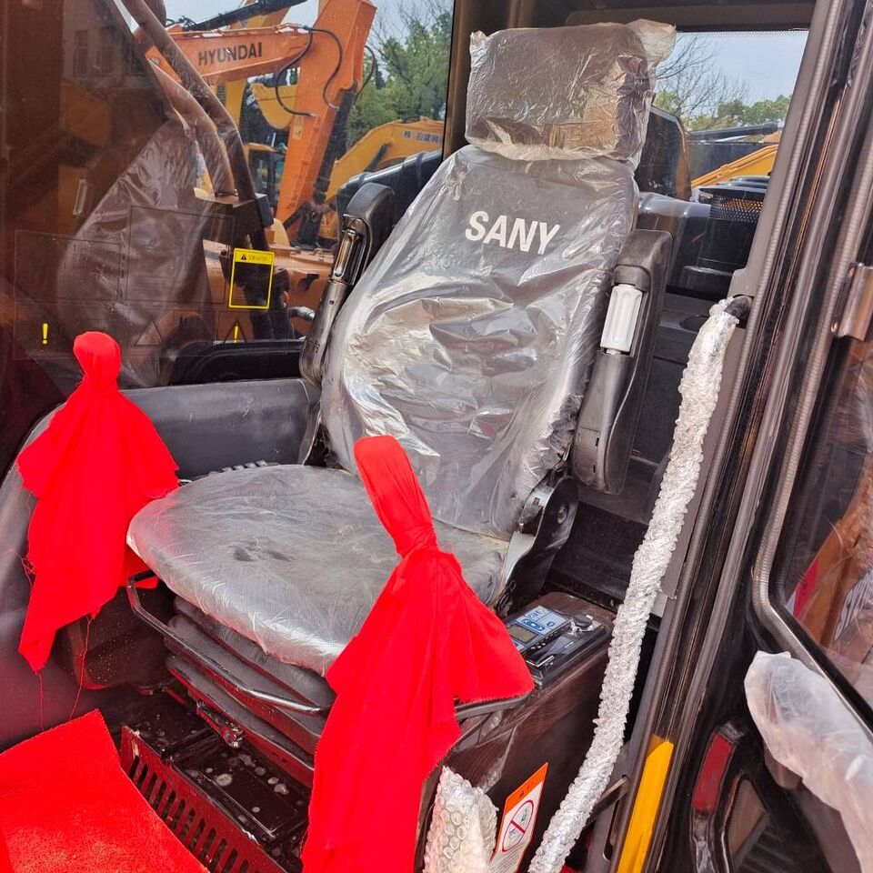 2024 Sany SY215C crawler excavator interior cab view 2024 Sany SY215C crawler excavator interior cab view