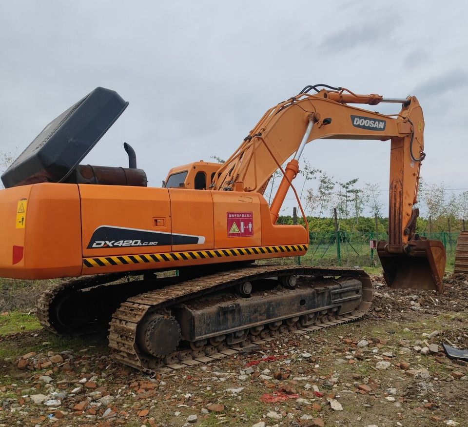 2017 Doosan DX420LC-9C crawler excavator, rear three-quarter view 2017 Doosan DX420LC-9C crawler excavator, rear three-quarter view