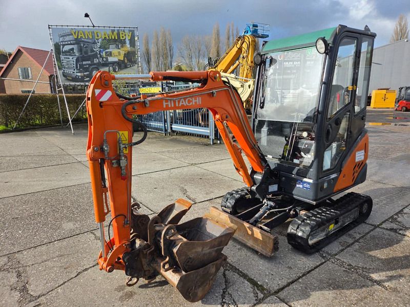 2016 Hitachi ZX18-3 mini excavator, side view