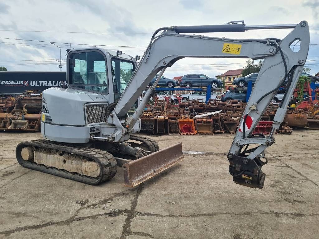 2016 Volvo ECR58D mini excavator, side view 2016 Volvo ECR58D mini excavator, side view