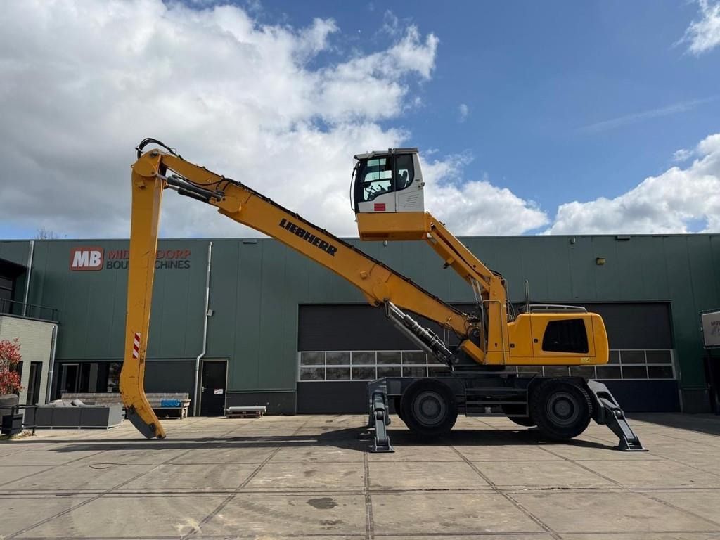 2017 Liebherr LH50M material handler, side profile view 2017 Liebherr LH50M material handler, side profile view