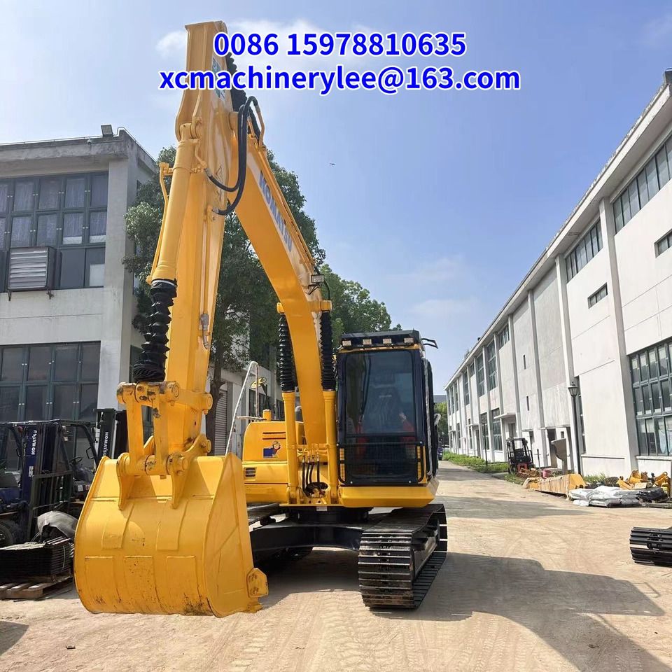 2024 Komatsu PC200 crawler excavator, front three-quarter view 2024 Komatsu PC200 crawler excavator, front three-quarter view