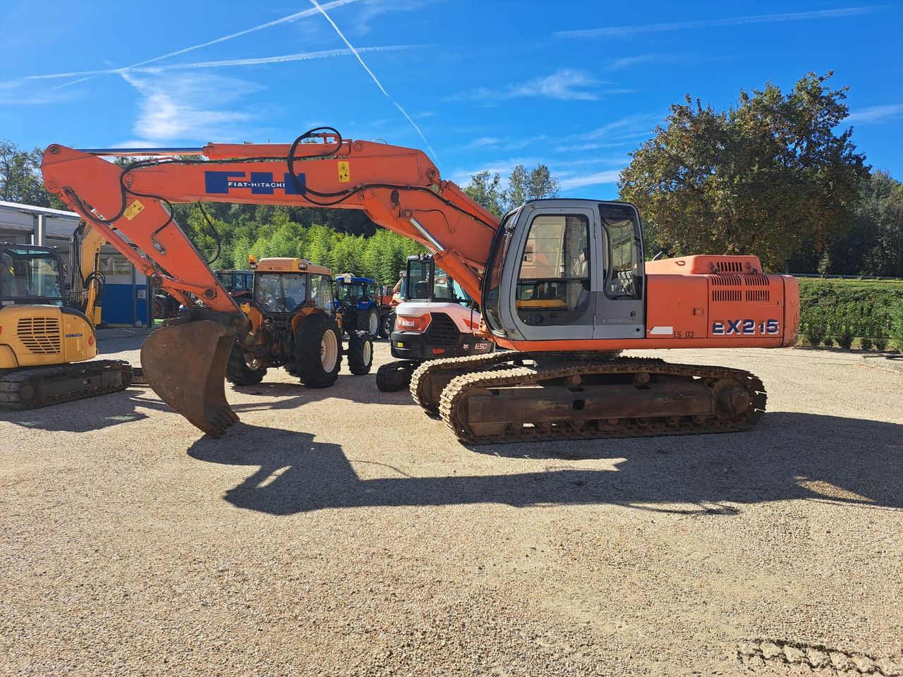 1998 Fiat-Hitachi EX 215 crawler excavator, side view 1998 Fiat-Hitachi EX 215 crawler excavator, side view