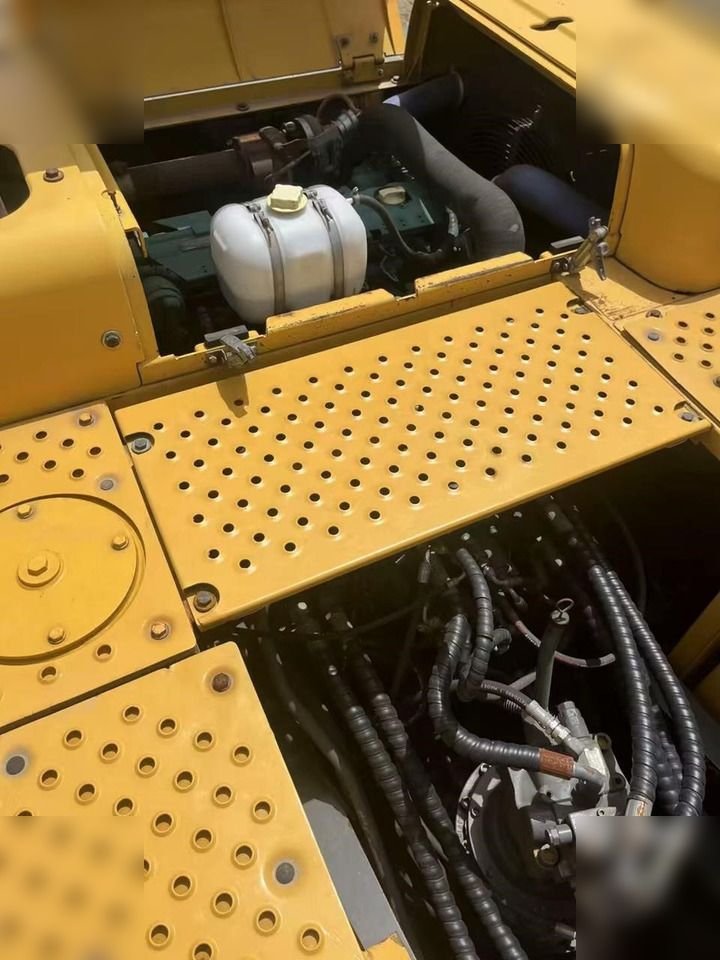 2020 Volvo EC210 crawler excavator engine compartment view