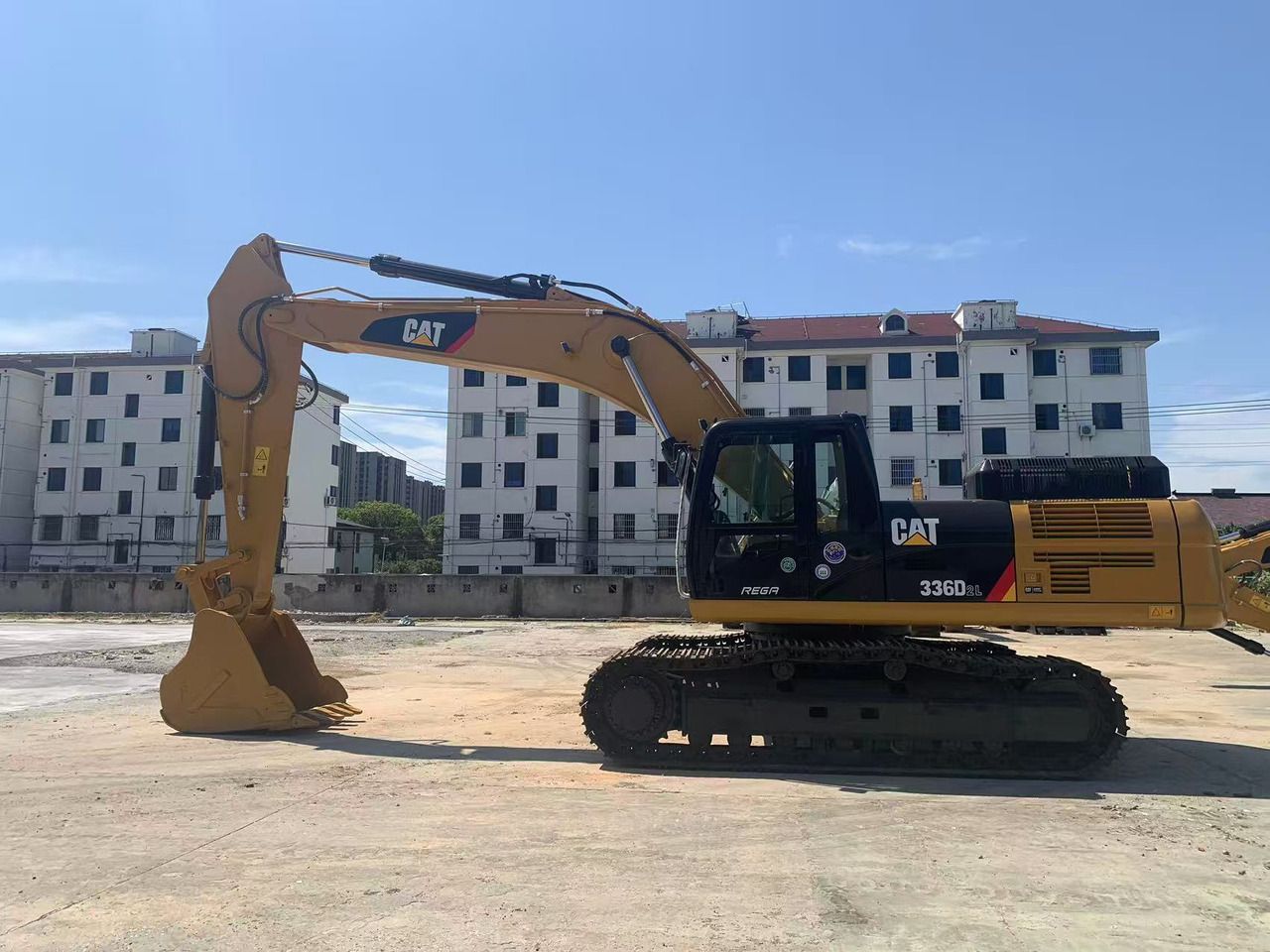 2023 Caterpillar 336D2L crawler excavator, side view