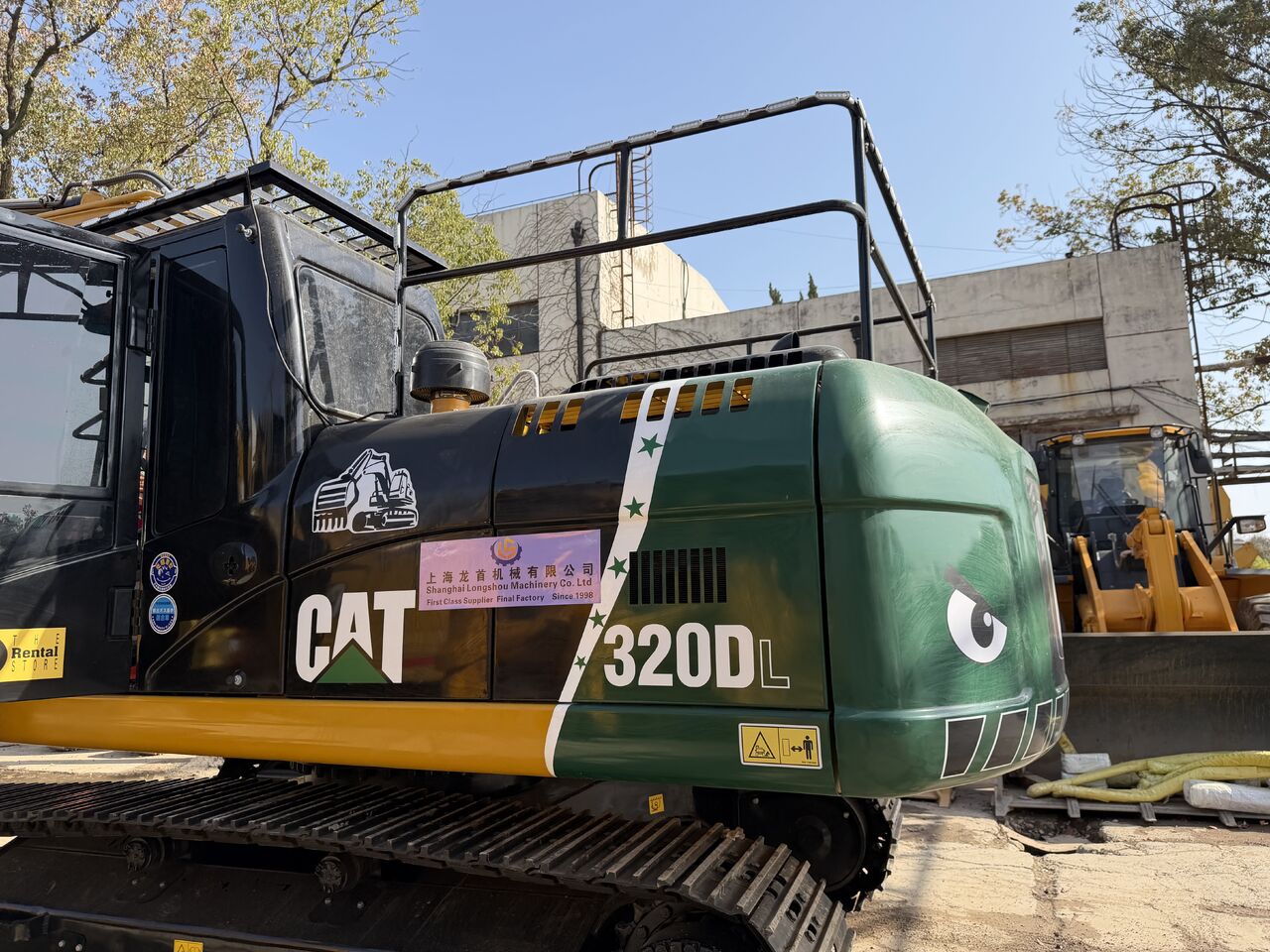 Koparka gąsiennicowa Caterpillar 320DL z 2025 r. widok z boku