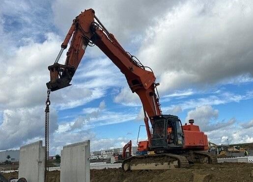2008 Hitachi ZX470LCH-3 demolition excavator, side view