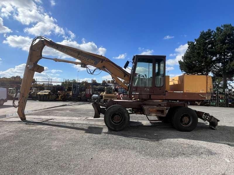 1991 CASE 1088P material handler, side view