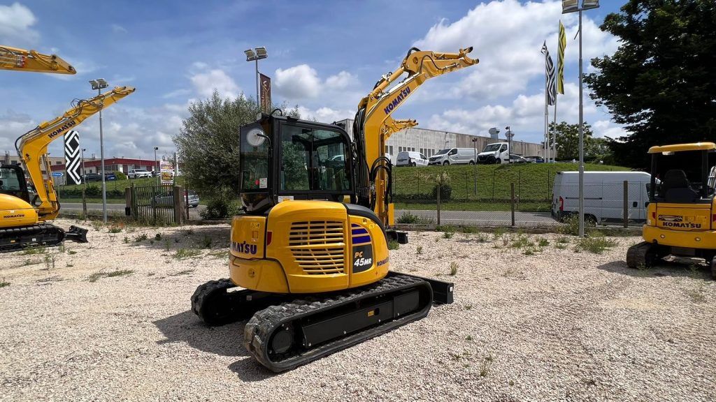 2023 Komatsu PC45 MR-5 mini excavator, rear three-quarter view 2023 Komatsu PC45 MR-5 mini excavator, rear three-quarter view