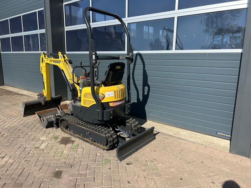 2016 Yanmar VIO10-2A mini excavator, rear three-quarter view 2016 Yanmar VIO10-2A mini excavator, rear three-quarter view