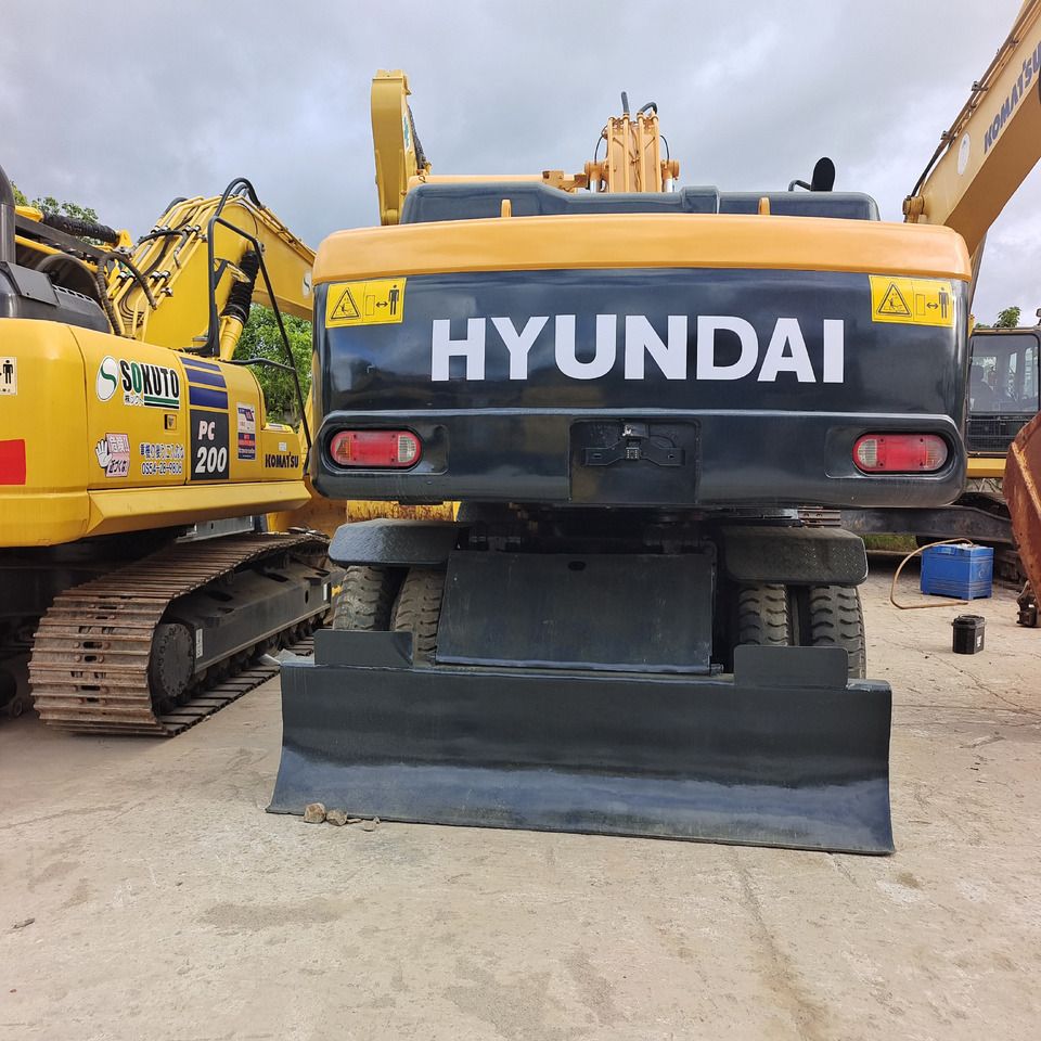 2024 Hyundai R210W-9T wheel excavator rear view