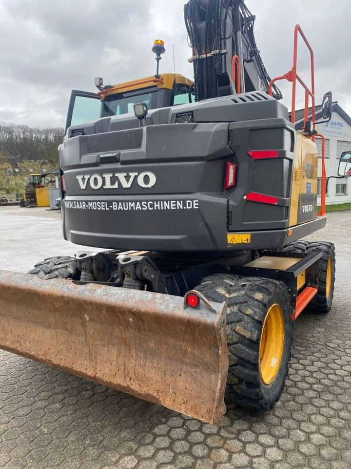 2021 Volvo EWR 130 E wheel excavator, rear view 2021 Volvo EWR 130 E wheel excavator, rear view