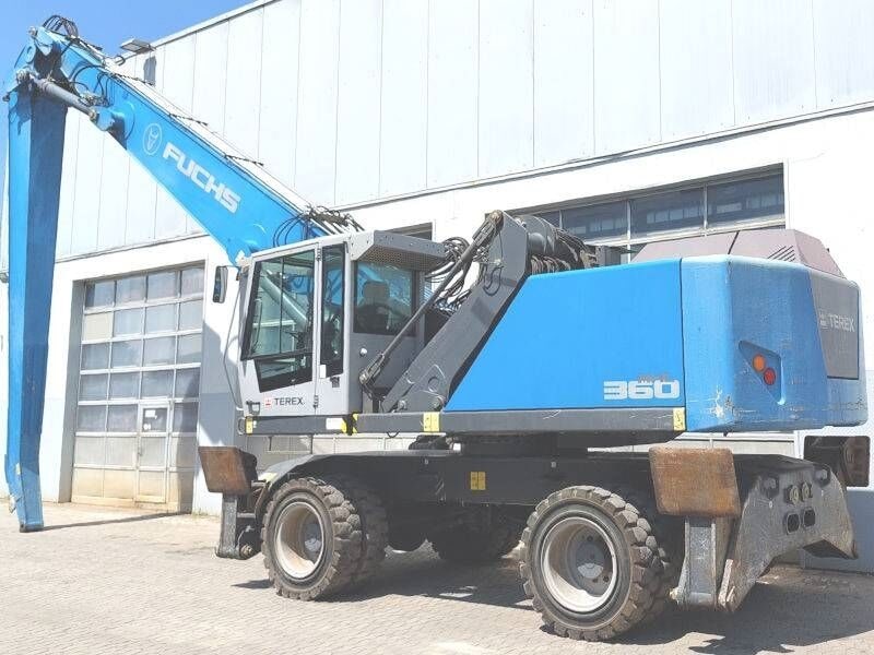 2016 Fuchs MHL360 F material handler, side view