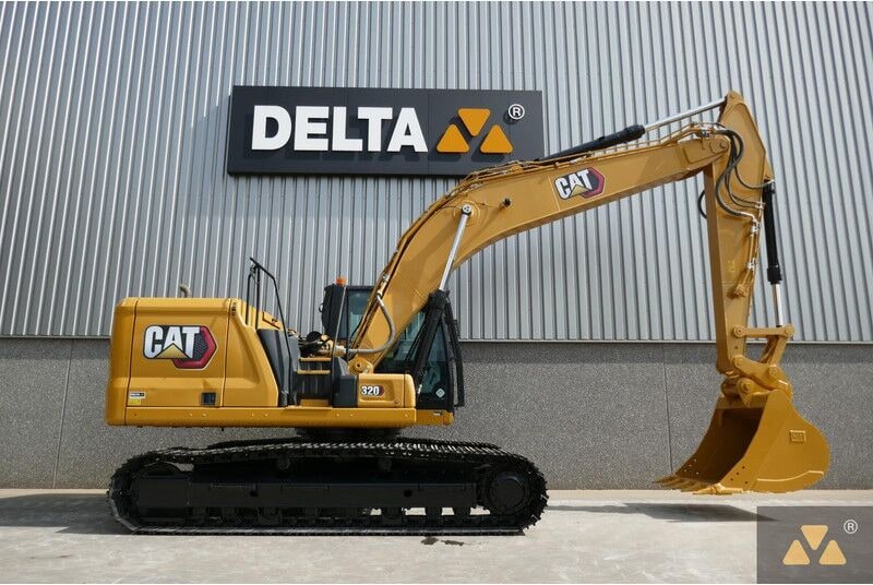 2020 Caterpillar 320 crawler excavator, side view 2020 Caterpillar 320 crawler excavator, side view