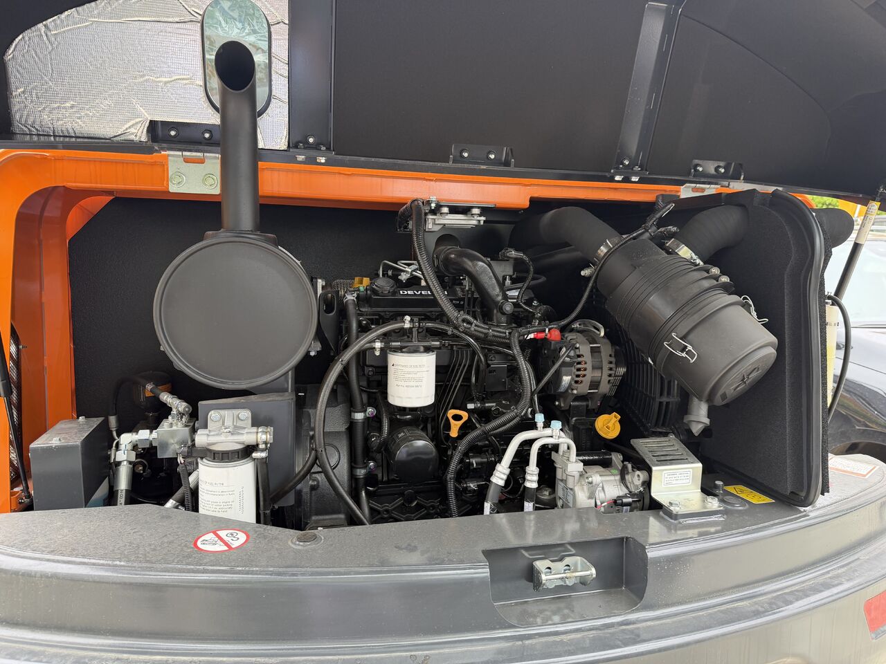 2026 Develon DX60D-10 crawler excavator engine compartment view 2026 Develon DX60D-10 crawler excavator engine compartment view