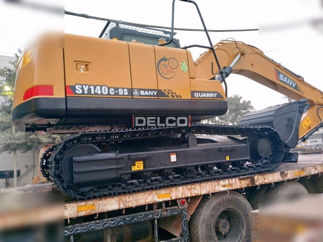 2026 Sany SY140C-9S crawler excavator side view 2026 Sany SY140C-9S crawler excavator side view