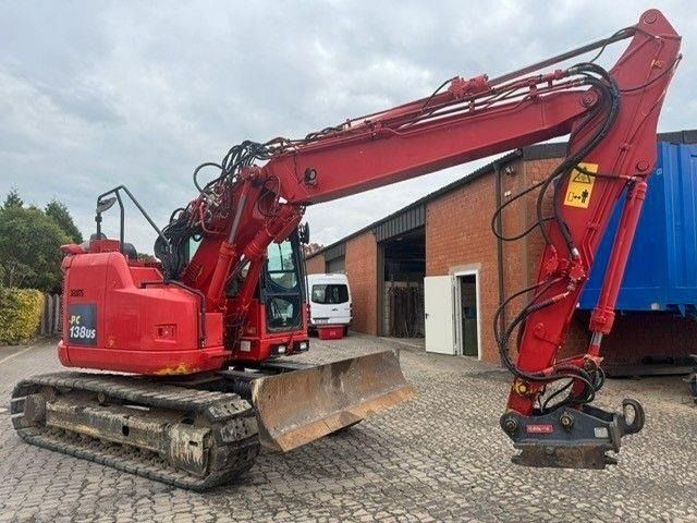 2019 Komatsu PC138US-11 crawler excavator, side view 2019 Komatsu PC138US-11 crawler excavator, side view