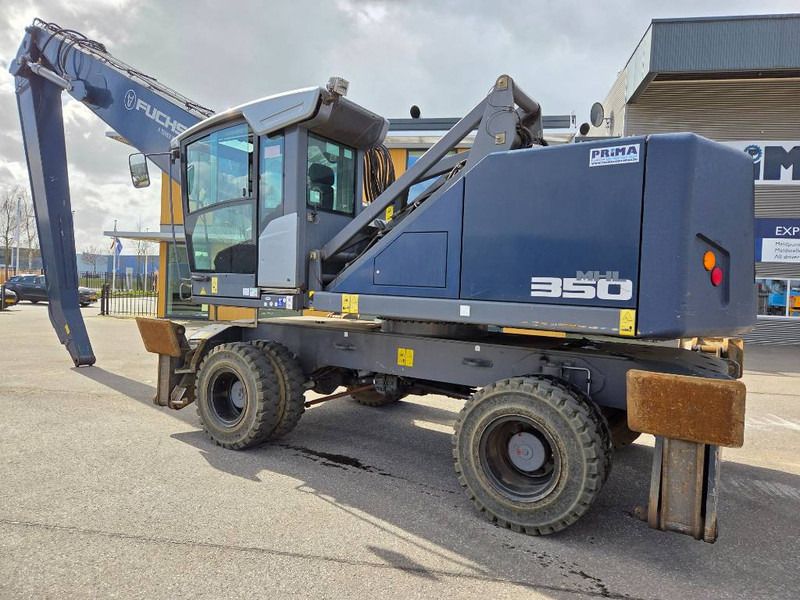 2017 Fuchs MHL350F material handler, side view 2017 Fuchs MHL350F material handler, side view