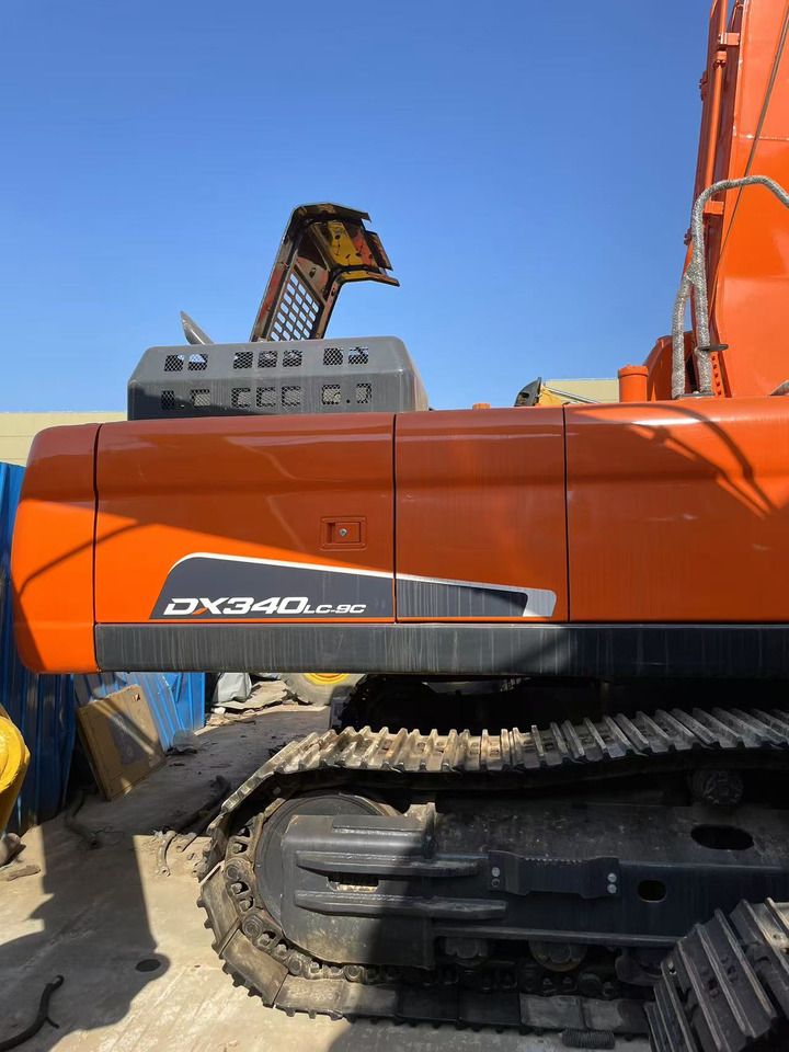 Doosan DX340LC-9C crawler excavator side view Doosan DX340LC-9C crawler excavator side view
