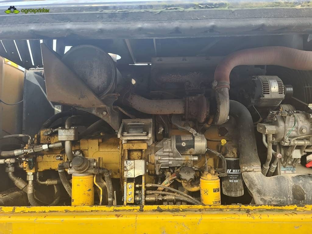 2011 Caterpillar M315D wheel excavator engine compartment view