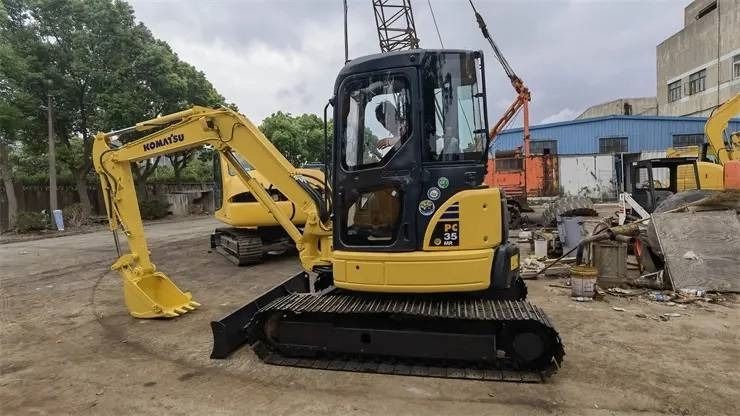 2020 Komatsu PC35 MR mini excavator, side view 2020 Komatsu PC35 MR mini excavator, side view