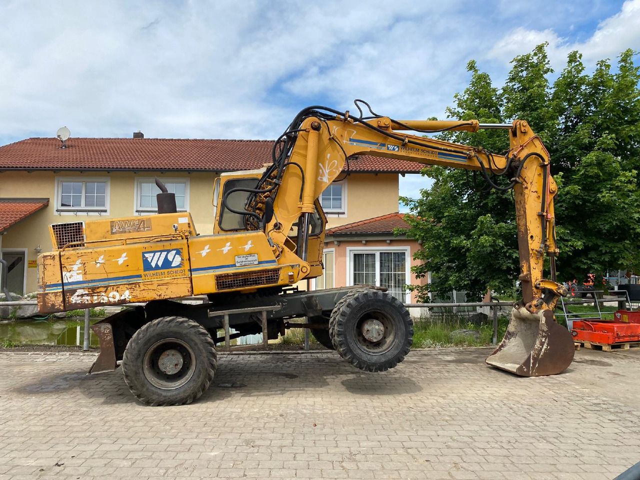 1992 Atlas AB 1604 wheel excavator, side view 1992 Atlas AB 1604 wheel excavator, side view