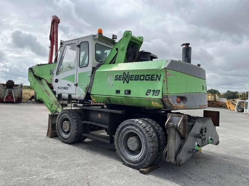 2010 Sennebogen 818 material handler, rear three-quarter view 2010 Sennebogen 818 material handler, rear three-quarter view