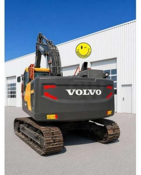 2021 Volvo EC220EL crawler excavator, rear three-quarter view 2021 Volvo EC220EL crawler excavator, rear three-quarter view