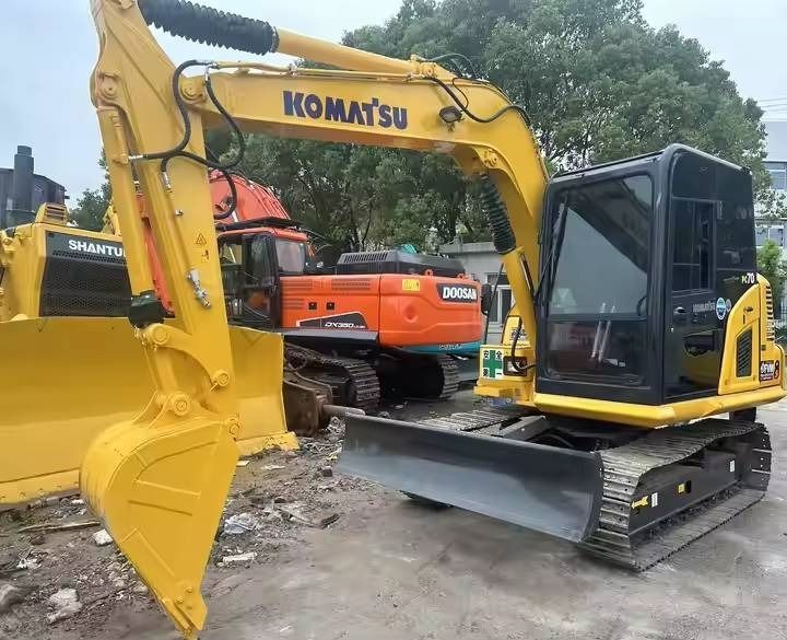 2024 Komatsu PC70-8 mini excavator, front three-quarter view 2024 Komatsu PC70-8 mini excavator, front three-quarter view