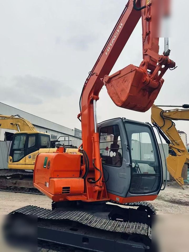 2021 Hitachi crawler excavator, side view 2021 Hitachi crawler excavator, side view