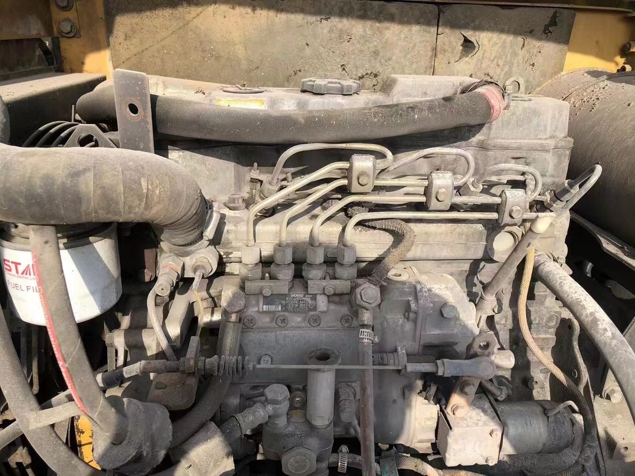 2020 Caterpillar 305.5 mini excavator engine bay view 2020 Caterpillar 305.5 mini excavator engine bay view