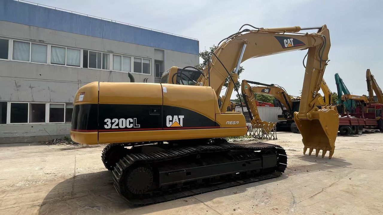 2020 Caterpillar 320CL paletli ekskavatör, yandan görünüm 2020 Caterpillar 320CL paletli ekskavatör, yandan görünüm