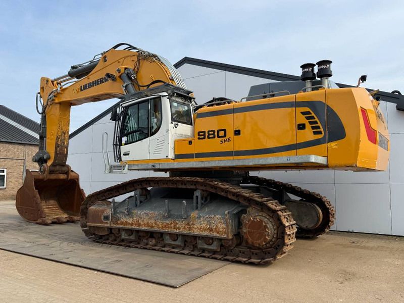 2022 Liebherr R980S-HD SME crawler excavator, side view 2022 Liebherr R980S-HD SME crawler excavator, side view