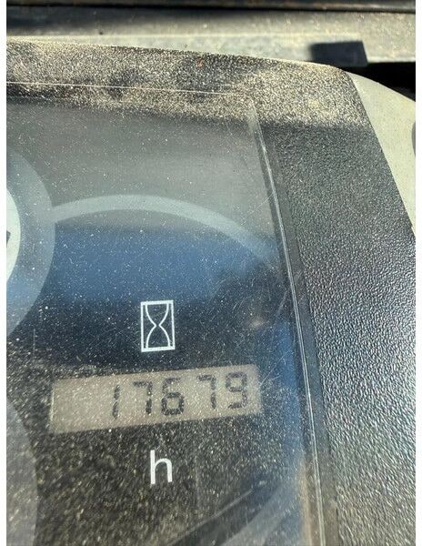2017 Komatsu PC26MR-3 Mini Excavator hour meter display