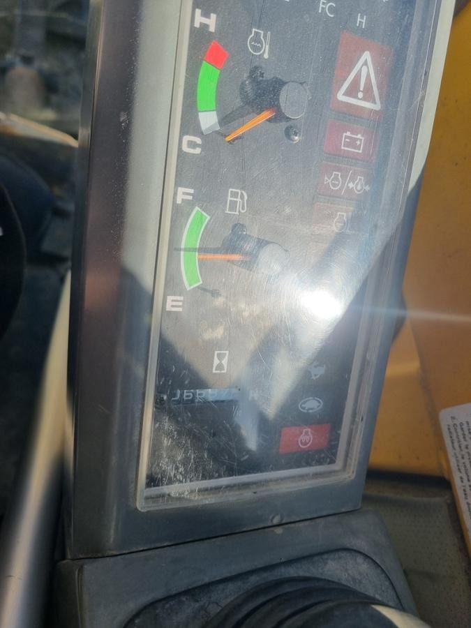 2011 Takeuchi TB175 mini excavator instrument cluster view 2011 Takeuchi TB175 mini excavator instrument cluster view