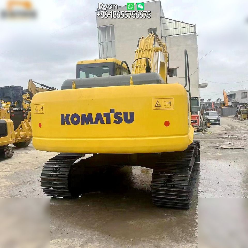 2007 Komatsu PC200-7 crawler excavator, rear view 2007 Komatsu PC200-7 crawler excavator, rear view