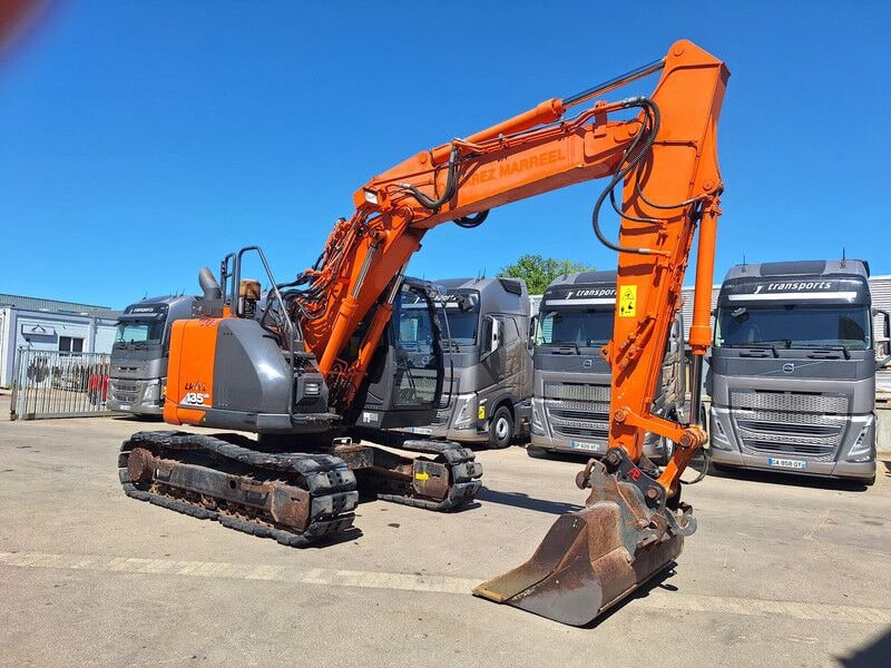 2019 Hitachi ZX135US-6 crawler excavator, side view 2019 Hitachi ZX135US-6 crawler excavator, side view