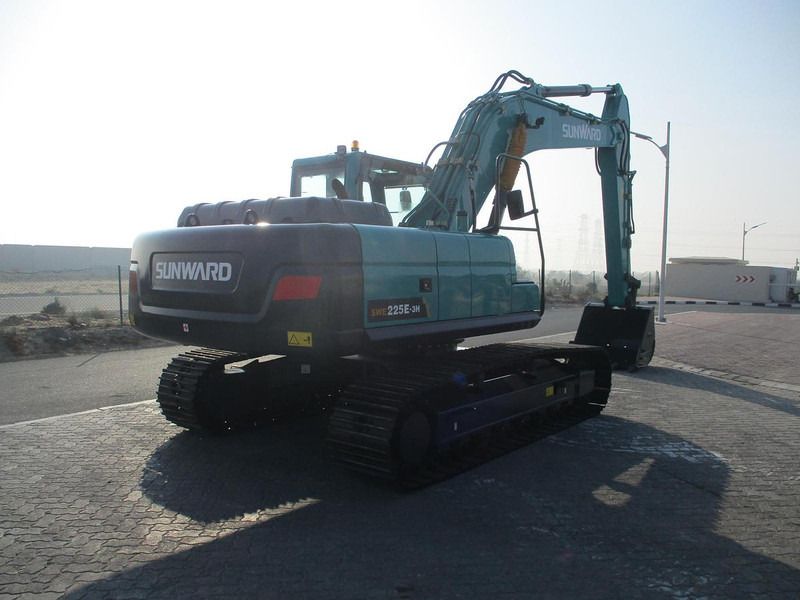 2024 Sunward SWE225E-3H excavator, rear three-quarter view 2024 Sunward SWE225E-3H excavator, rear three-quarter view