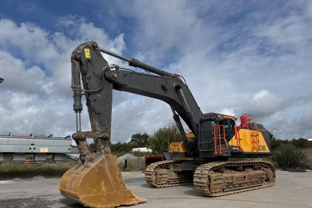 2018 Volvo EC750EL crawler excavator, side view