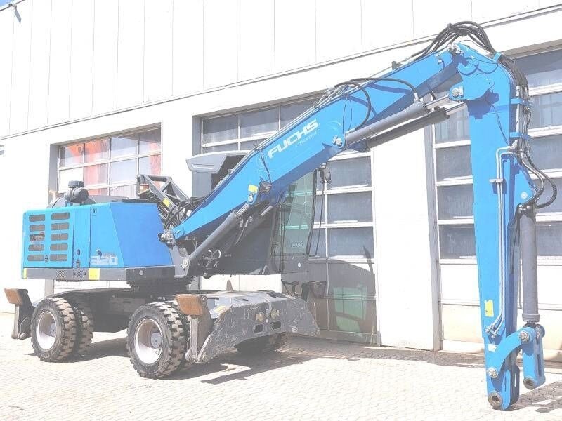 2019 Fuchs MHL320F material handler, side view 2019 Fuchs MHL320F material handler, side view