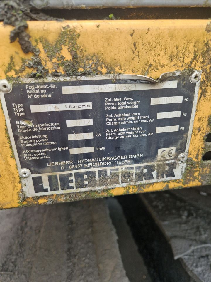 2002 Liebherr A924C material handler identification plate 2002 Liebherr A924C material handler identification plate