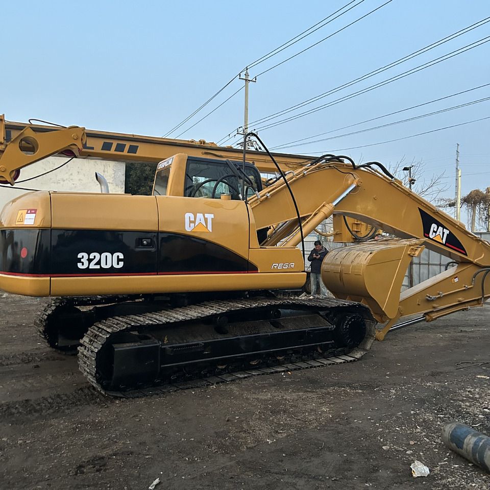 2022 Caterpillar 320C excavator, side profile view 2022 Caterpillar 320C excavator, side profile view