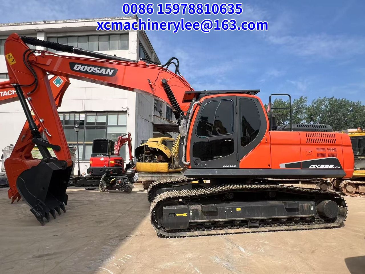 2024 Doosan DX225LCA crawler excavator side view