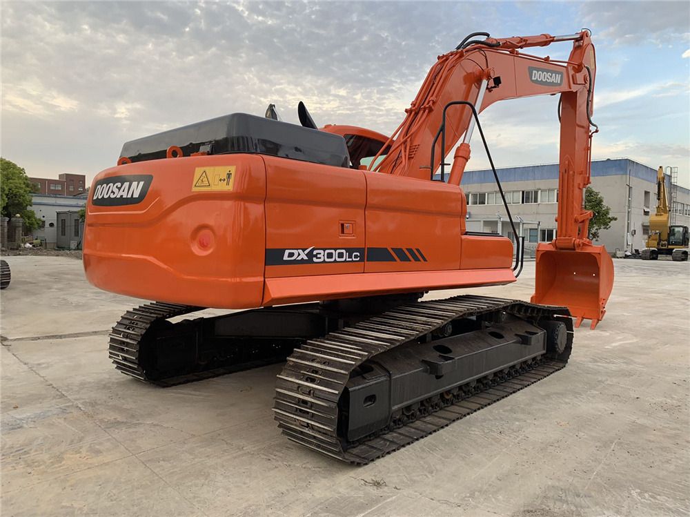 2023 Doosan DX300LC crawler excavator, rear three-quarter view 2023 Doosan DX300LC crawler excavator, rear three-quarter view