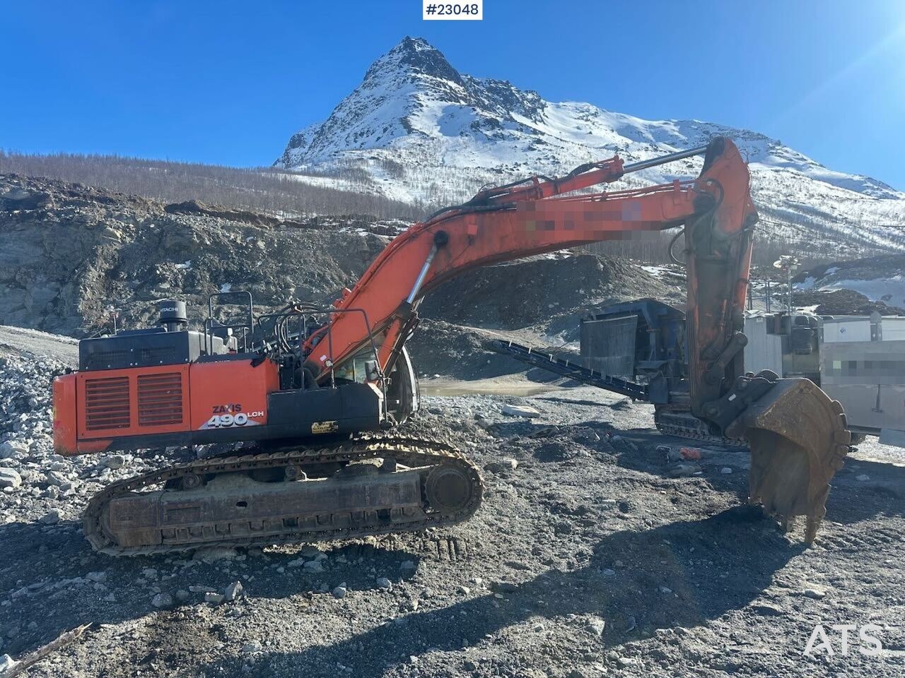 2017 Hitachi Zaxis 490LCH crawler excavator side view