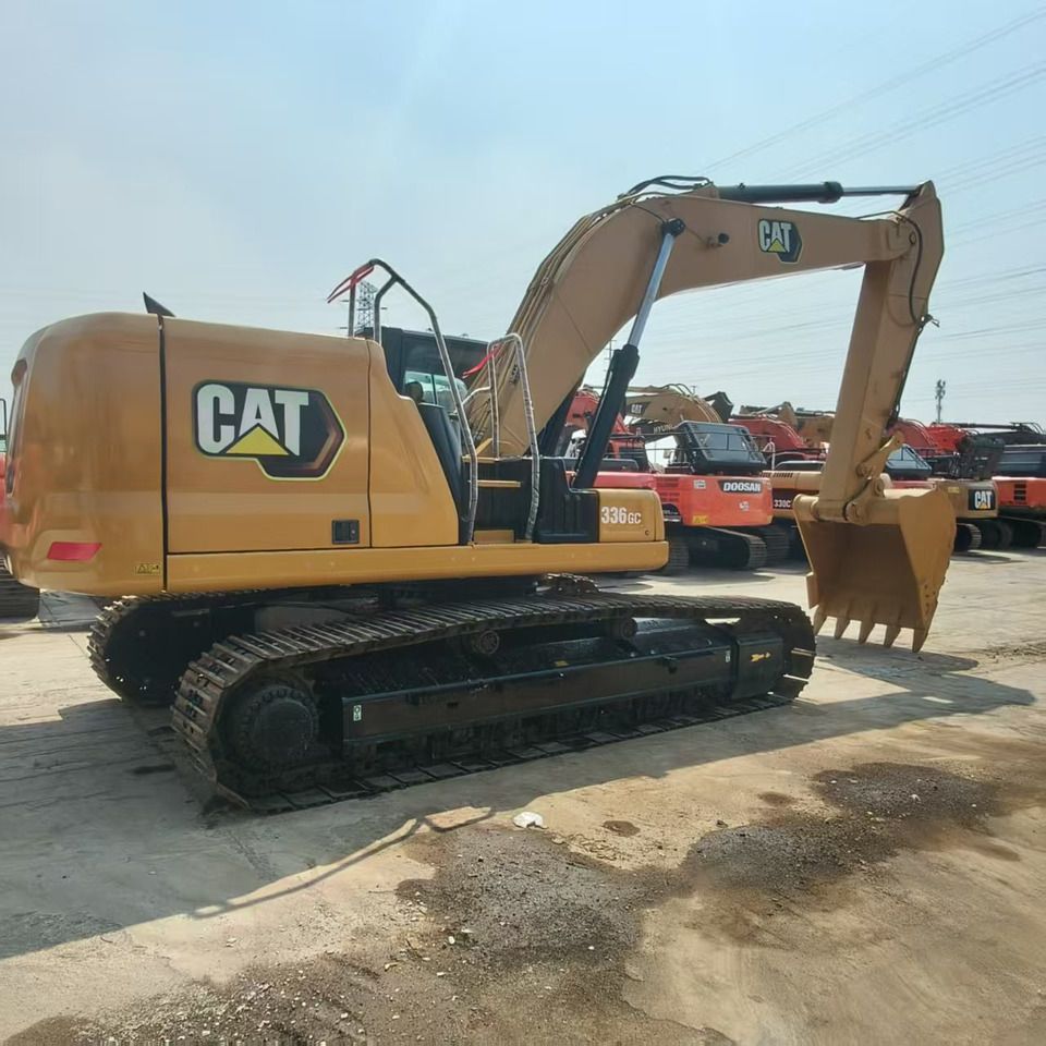 2022 Caterpillar 336GC crawler excavator, side profile view 2022 Caterpillar 336GC crawler excavator, side profile view