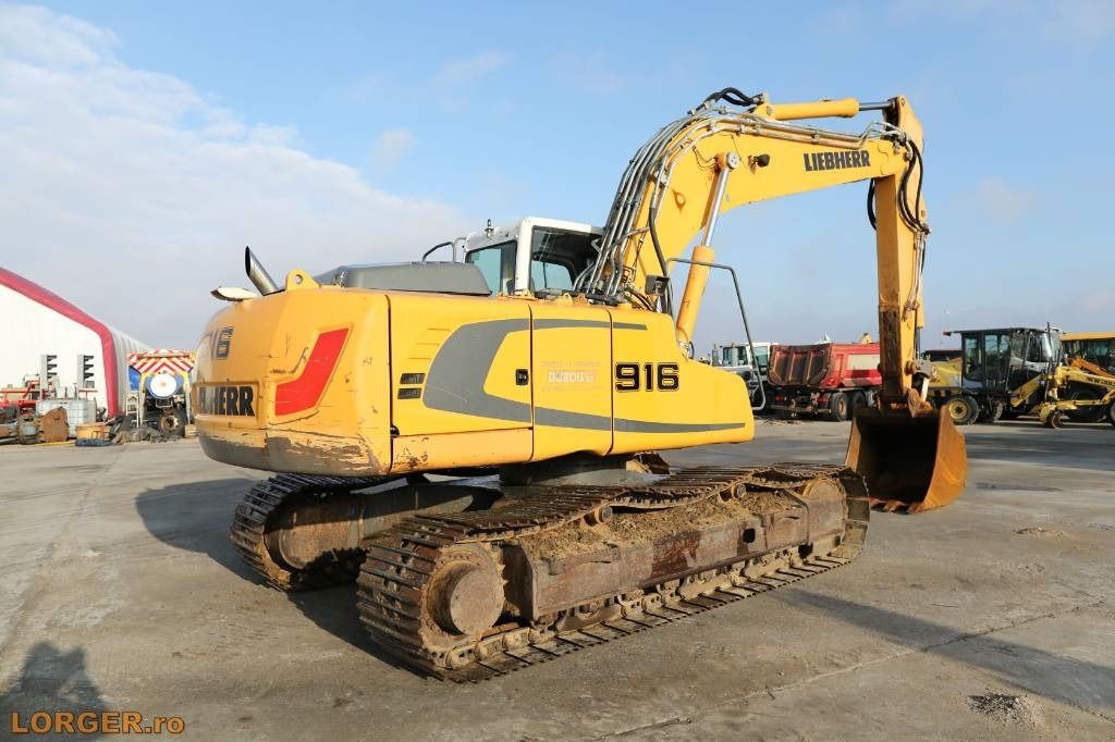 2008 Liebherr R916 LC crawler excavator, rear three-quarter view
